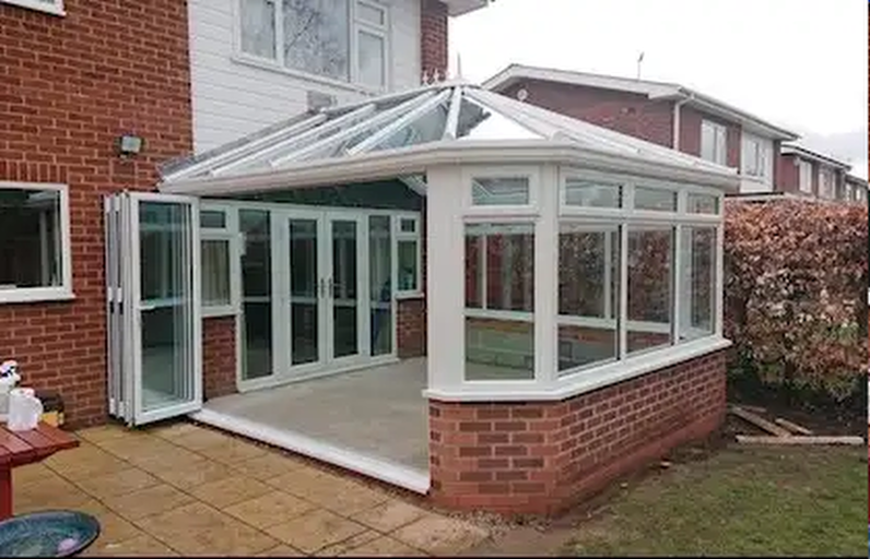 Wide-fronted-Victorian-conservatory